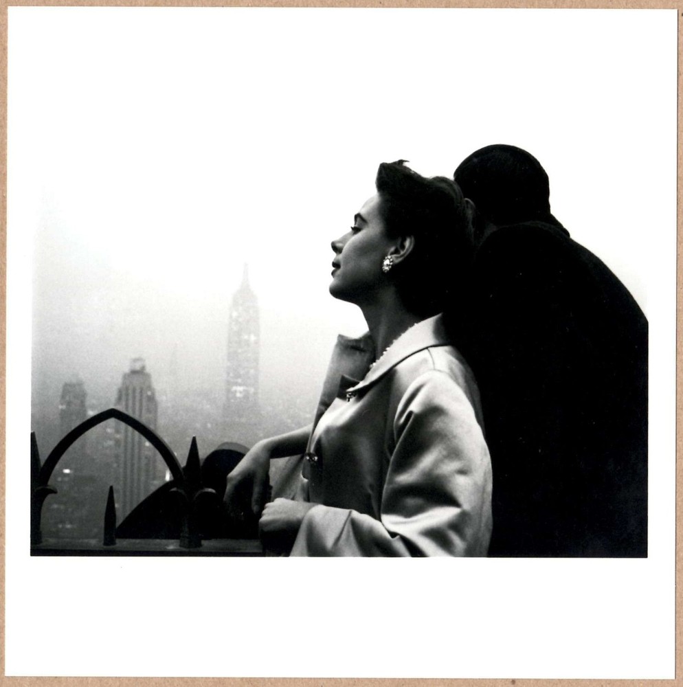 ESTATE STAMPED EVE ARNOLD COUPLE ON SKYSCRAPER OVERLOOK NYC LTD 6 x 6 MAGNUM