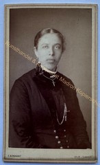 orig. CDV photo photograph old picture woman lady fashion around 1885 eels jewelry