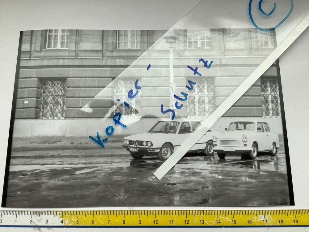 Photo Print 19x13cm Matt East Berlin 1970s: Cars, Trabant, BMW #0_22,25/1-11161201