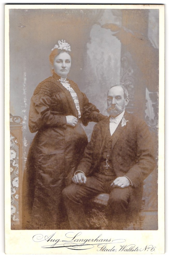 Photograph Aug Langerhans, Stade, wedding couple in black wedding dress and Her