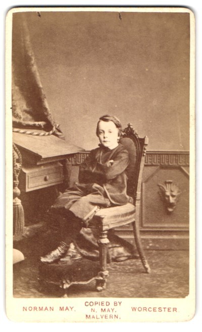 Photograph Norman May, Worcester, Tything 37, Boy sitting on a chair