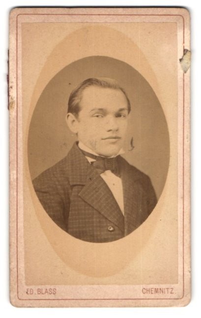 Photograph Ed. Blass, Chemnitz, Friedrichstr. 12, Portrait Young Man in Suit