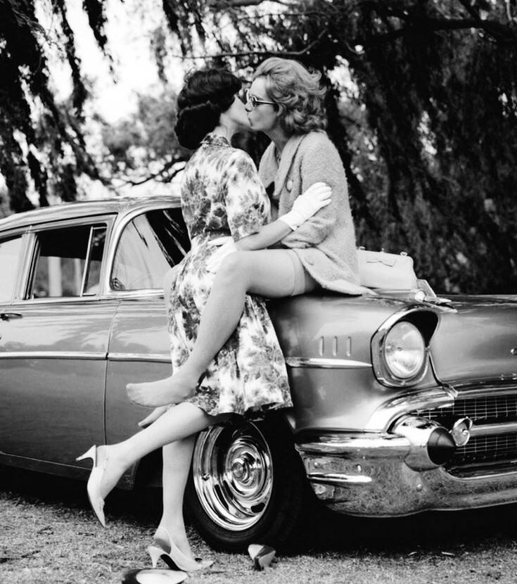 5##Photo negative film -Vintage- Kissing women – Lesbian couple – Love – Kiss