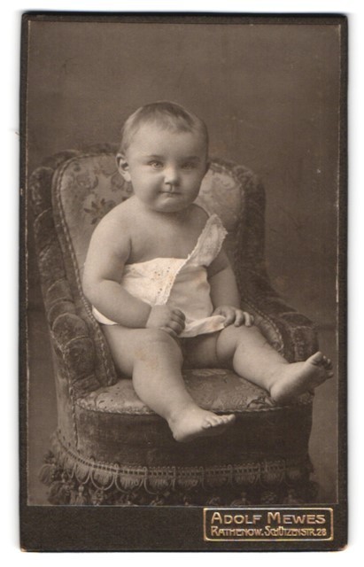Photograph by Adolf Mewes, Rathenow, Schützenstraße 28, toddler Johannes…