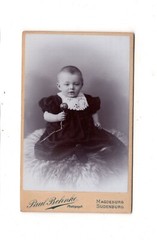 CDV Photo Cute Little Child – Magdeburg Sudenburg 1890s