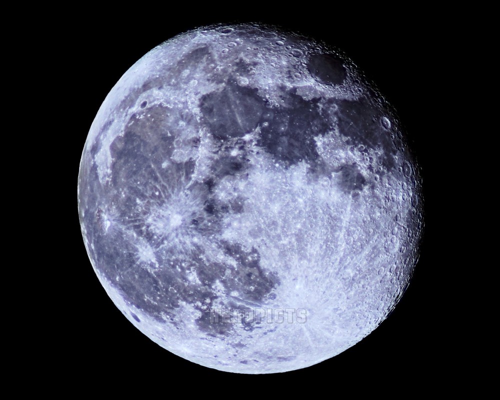 Wall Decor, 8×10 inch Print, 97 Percent Full Moon (Waning Gibbous Phase) M0404