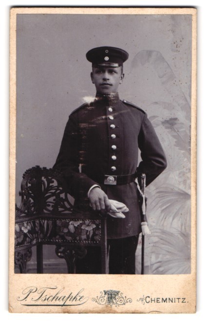 Photograph R. Tschapke, Chemnitz, young Saxon soldier in uniform with bayo