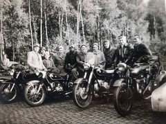 Photo Motorcycle BMW R51 with side walls 1951, Pößneck Thuringia, Original GDR (T)