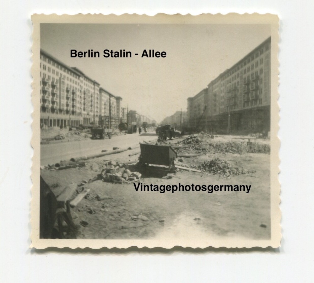 Z69 Photo approx. 1952 Berlin Construction of Stalin-Allee Stalinallee Houses Construction Work