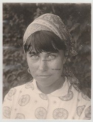 Pretty woman with beautiful eyes in portrait – XL photo 18x24cm