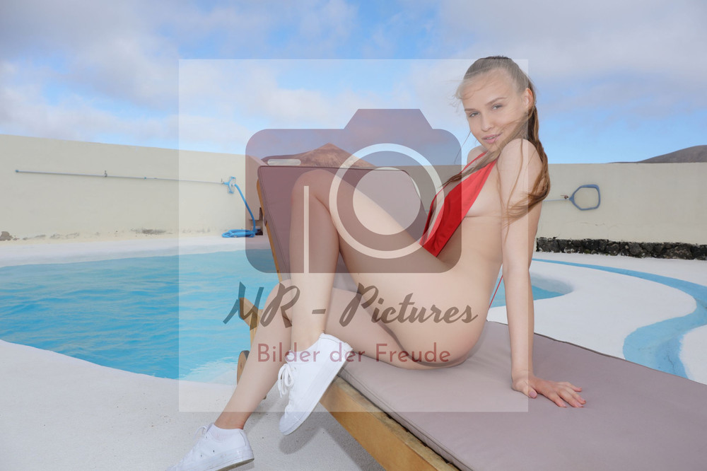 No. 1516 – Erotic Pin Up Photo in Glossy Quality – Size 20 x 30 cm
