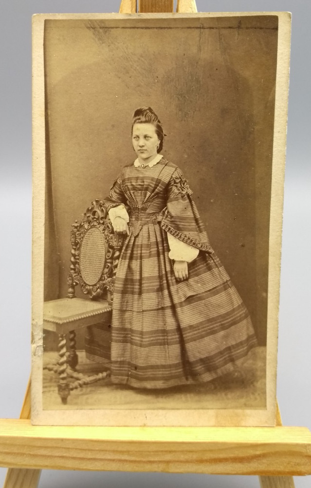 Historical Carte de Visite Style Woman Portrait Photo, 1860s to 1880s