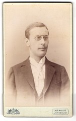 Photograph Aug Wilcke, Innsbruck, Rudolfstrasse 1, portrait of a young man