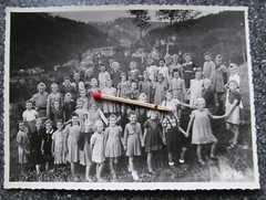 Schoolgirl girl large class photo school photo 1949 Bad Berneck