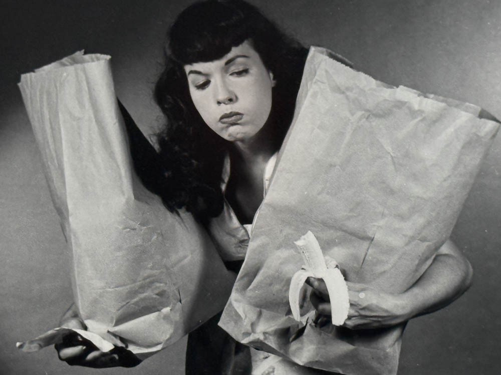 Bettie Page Photo Bunny Yeager Signed Eric Kroll Rare Housewife RARE Banana Pic!