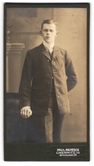 Photograph Paul Papesch, Chemnitz i/S., Brückenstrasse 31, portrait of young men