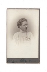 CDV photo woman portrait/woman Frankfurt Main around 1900