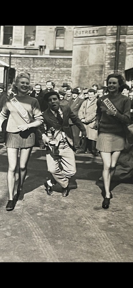 NORMAN WISDOM & TILLER GIRLS MERMAID THEATRE RELAY – 2 CONTACT PRINTS 1958