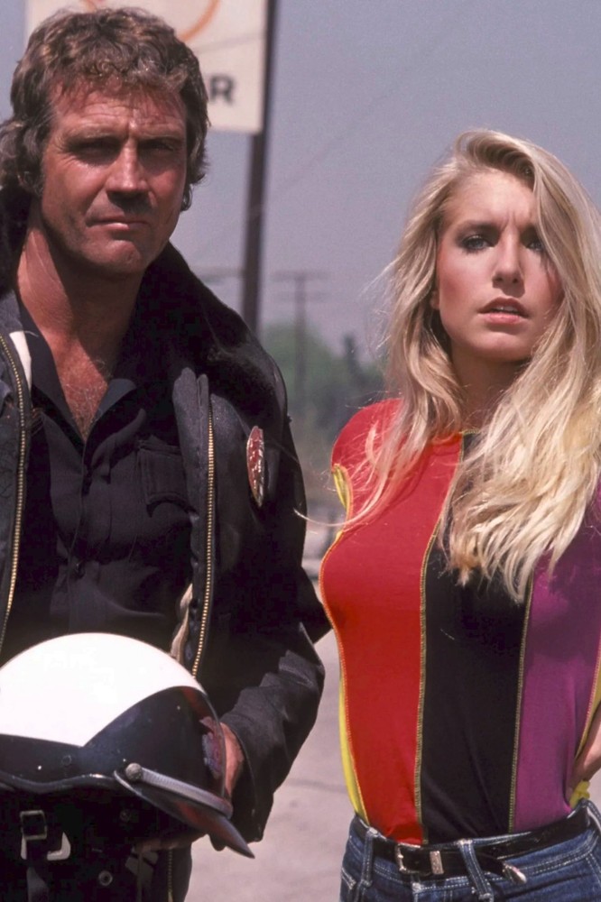 Heather Thomas and Lee Majors A Colt Just In Occasions Photo 20x30cm Glossy #401