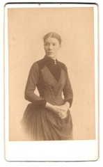 Photograph Alfred Brorsone, Malmö, Norra Vallgatan 108, Young Woman in Elegant