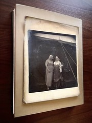 ORIGINAL DIANE ARBUS PRINT GIFT TO CIRCUS SWORD SWALLOWER & SISTER + ARBUS BOOK