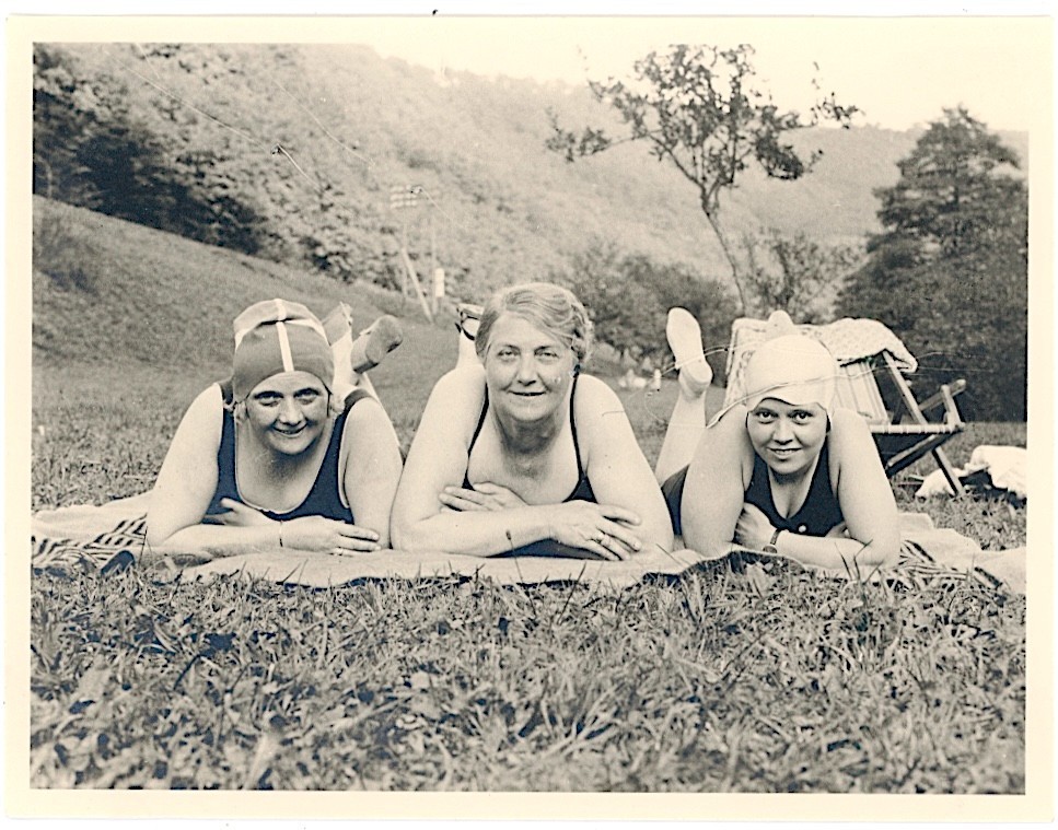 Baden Swimwear Young Women Heinkyllermühle Bitburg Eifel Vintage 15.8.1934