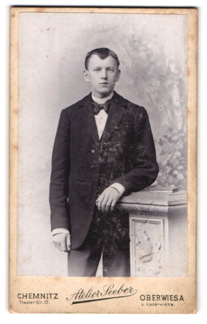 Photography studio Seeber, Chemnitz, Theater-Str. 22, portrait young man in e