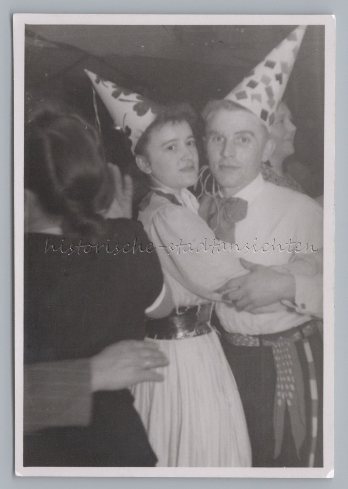 Wormeln Warburg 1949 – Carnival Postwar Dance – Old Photo 1940s