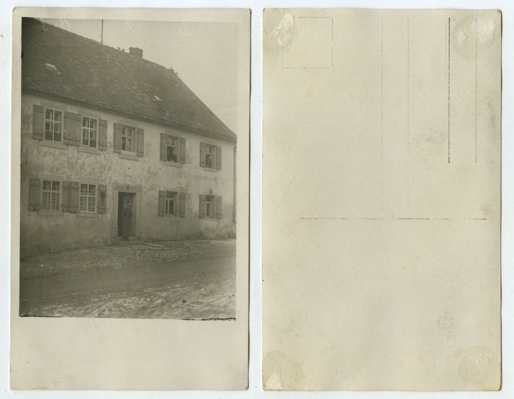 60922 – House with People in Windows – Undated Photo