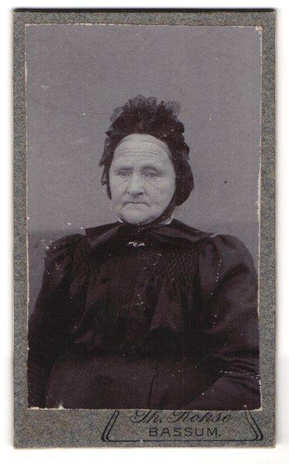 Photograph Th. Rohse, Bassum, Portrait of an Elderly Lady CDV / Cabinet Photo