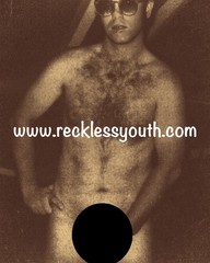Nudes – Elton John 001