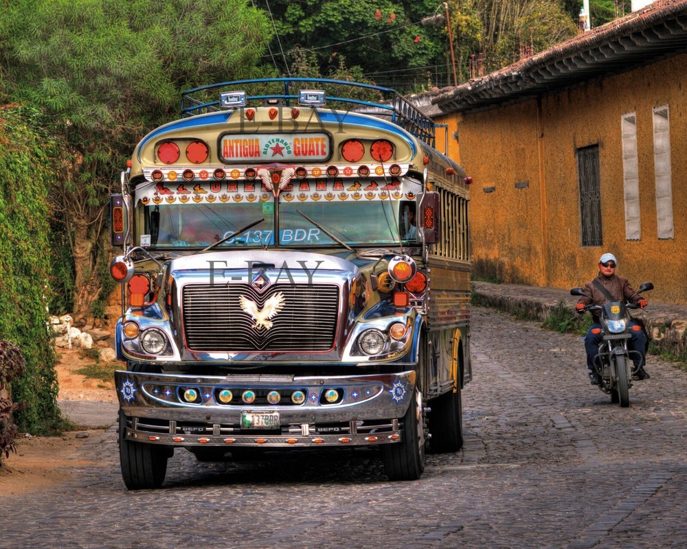16X20 PHOTO CHICKEN BUS ANTIGUA GUATEMALA, Guatemalan
