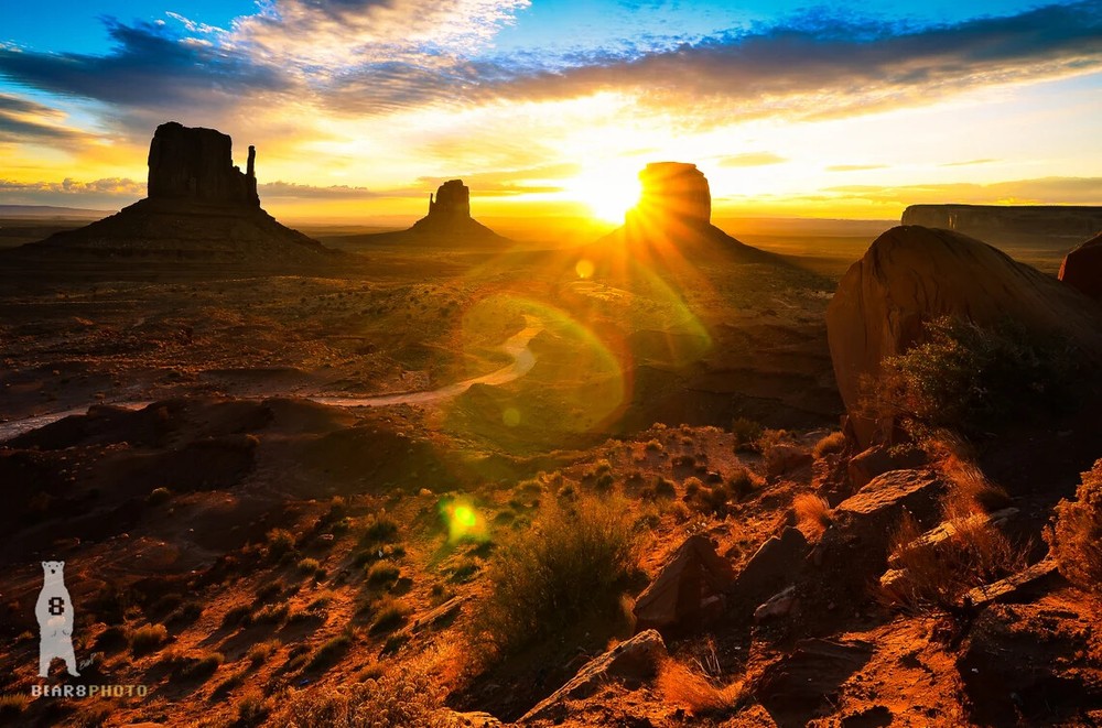 Monument Valley Sunrise – Fine Art Landscape Photography Prints – SW Décor