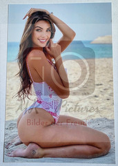 No. p1 – 7 Erotic Photos by Melinda Londom – Glossy Quality in 10x15cm
