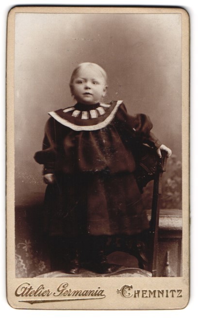 Photography studio Germania, Chemnitz, Zwickauerstr. 2p, imposing toddler i