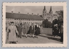 Höxter 1949 – Corvey Monastery Tourists – Old Photo 1940s
