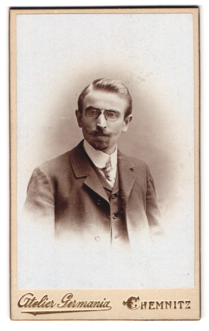 Photography studio Germania, Chemnitz, Zwickauerstrasse 2 p, portrait bourgeois