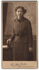Photograph Th. Alfr. Hahn, Chemnitz, Brückenstr. 5, Portrait Beautiful Miss M