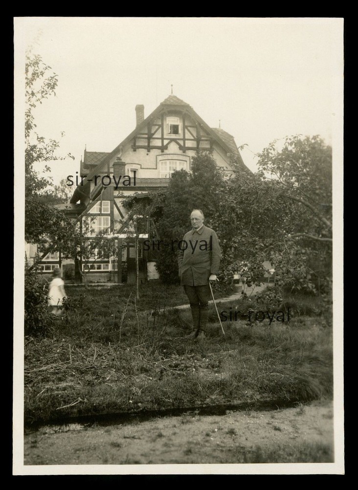 Man in Front of House 1931 in Vierhöfen – 1930s – Architecture – Photo 9x12cm