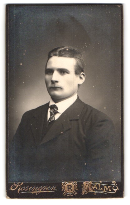 Photograph Hj. Rosengren, Malmö, Södergatan 14, portrait of a man