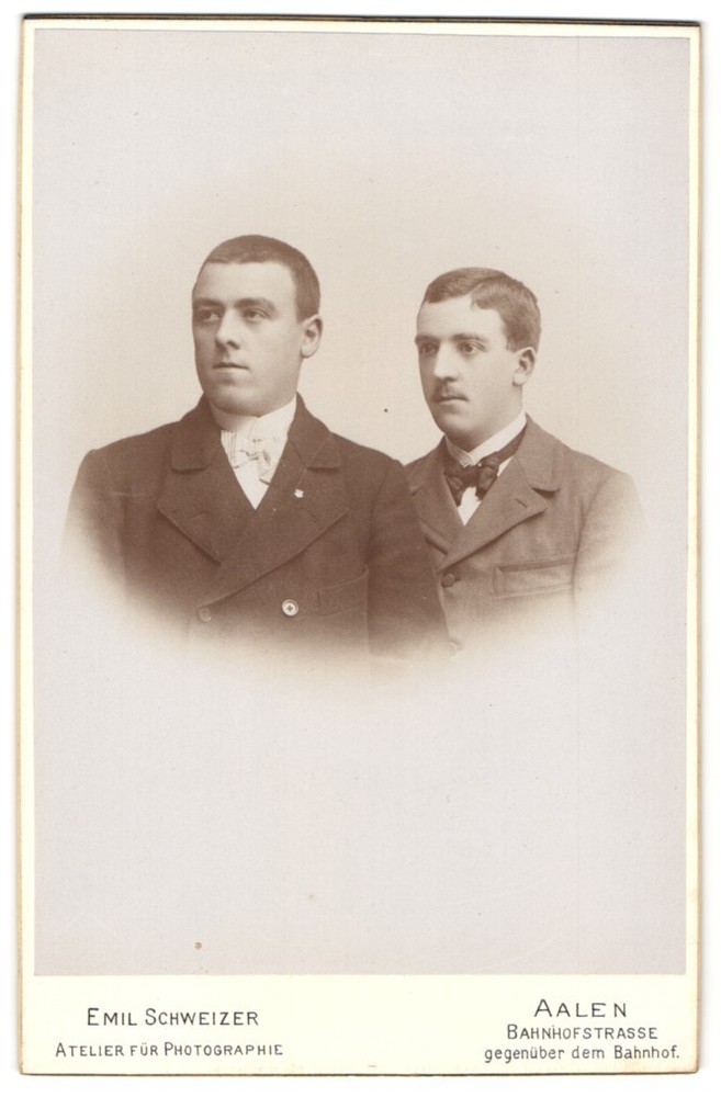 Photograph Emil Schweizer, Aalen, Bahnhofstrasse, middle-class men in suits