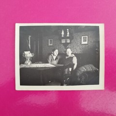 Alt Foto antik Vintage Frauen Women Zimmer Tisch Art Tapete women Room old Photo