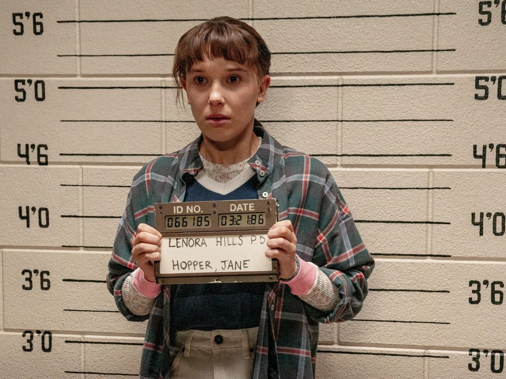 BEAUTIFUL MILLIE BOBBY BROWN STRANGER THINGS 5X7 Photo
