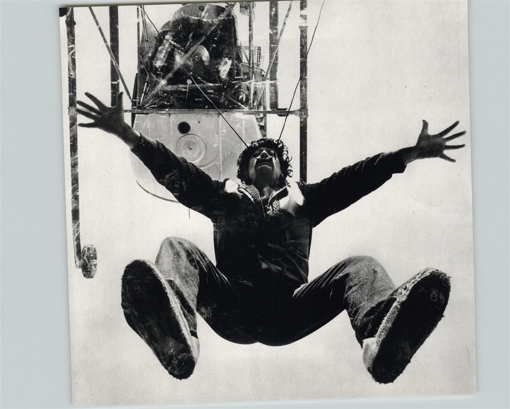 1972 1954 Philippe Halsman Salvador Dali Hanging Helicopter Art Photo Gravure