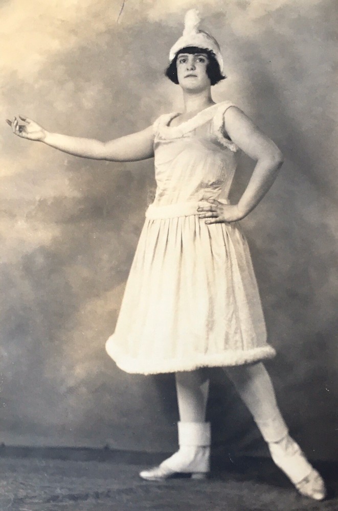Vtg 1920’s Flapper School Girl Jazz Dancing Ballet Glamour Photo Dance Studio