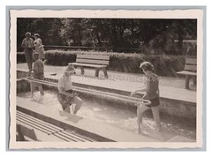 Bad Berneck in the Fichtelgebirge – spa guests Kneipp pool – old photo 1950s