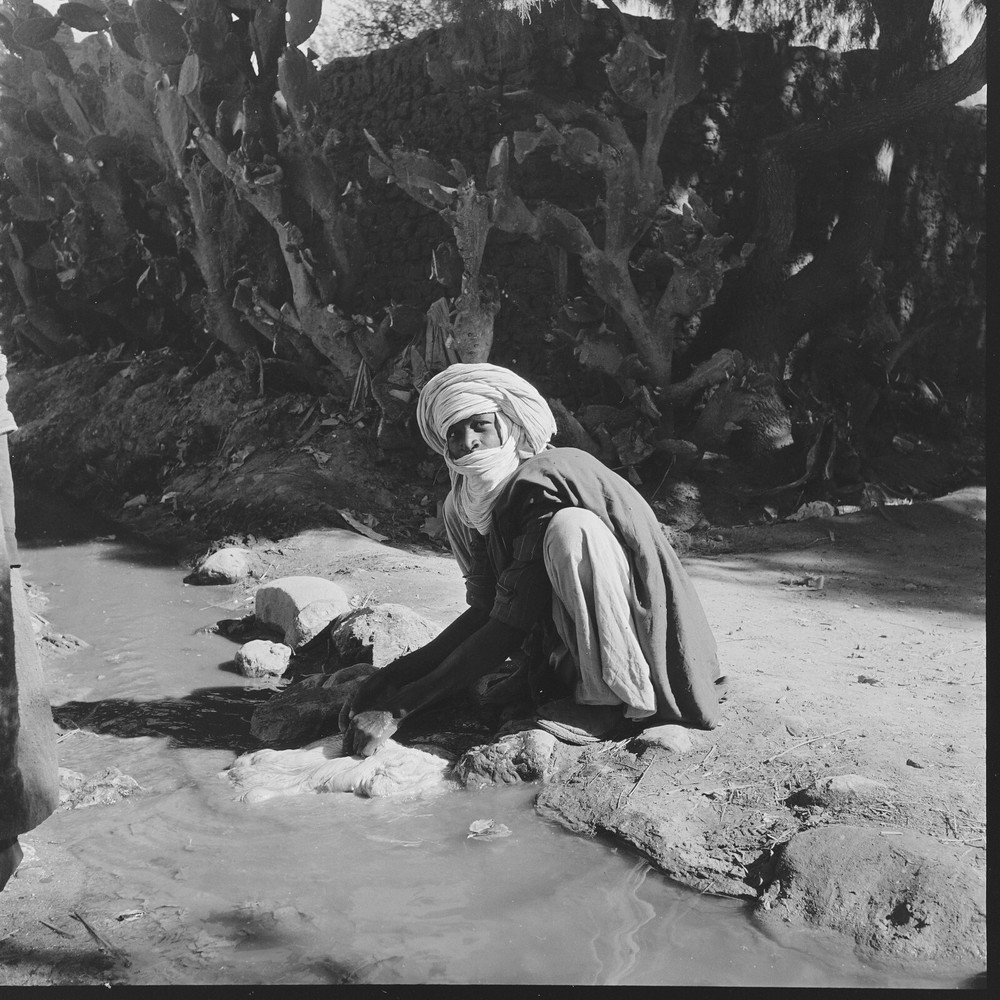 Photo On BARYTE Paper Algeria 1960 Size 40x40cm