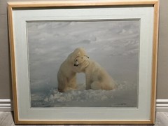 Thomas Mangelsen “Bear Hug” Signed Limited Edition 1054/1500 Photograph Print