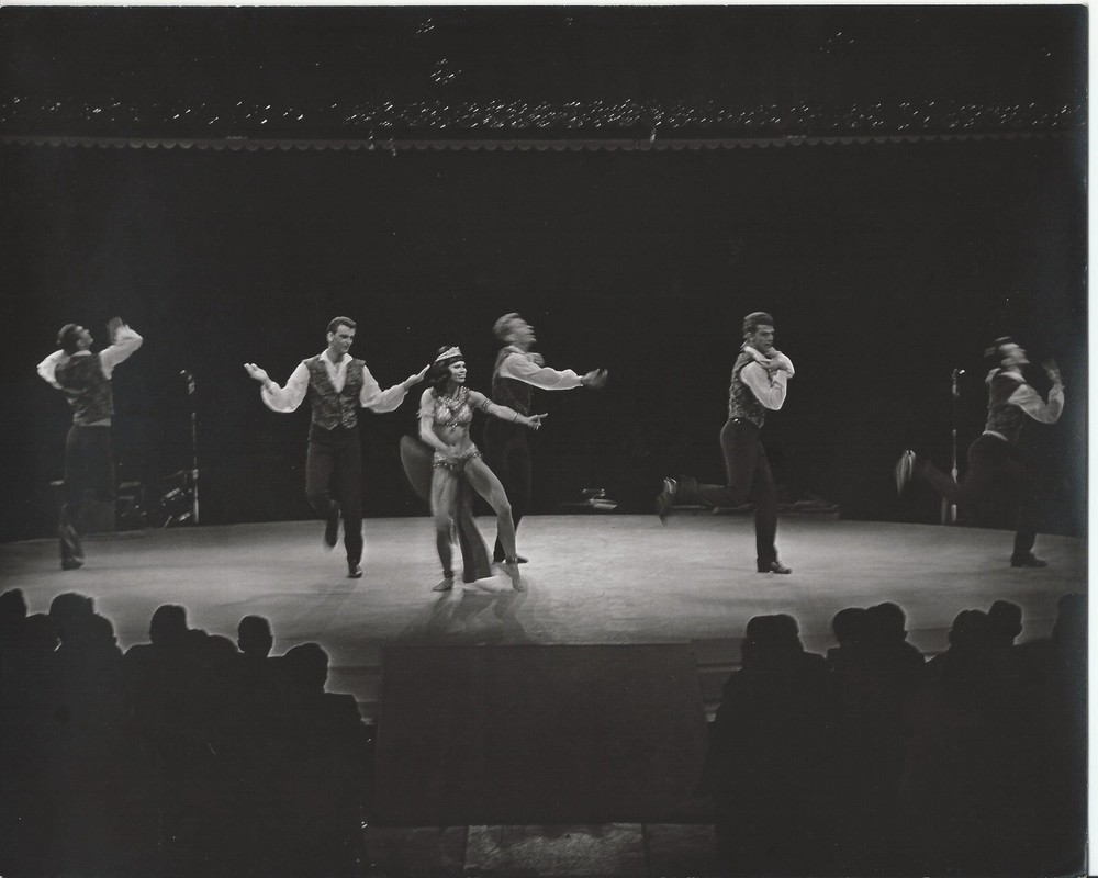 Hendrickson Orig Photo B&W JULIET PROWSE SHOW Melodyland Theater 1960’s 10 x 8″