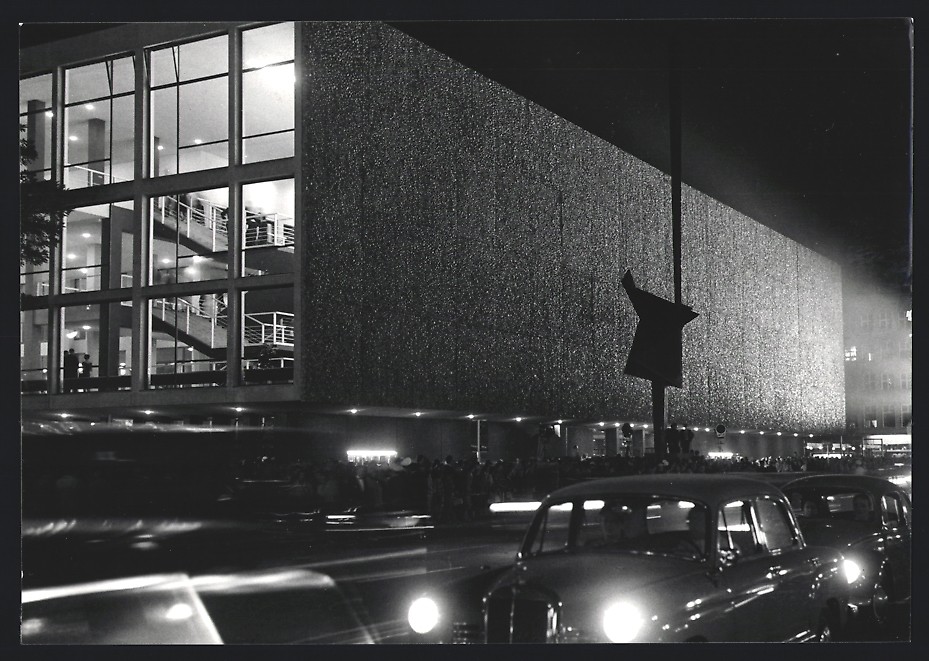 Photography Berlin, Deutsche Oper on the evening of the opening 1961